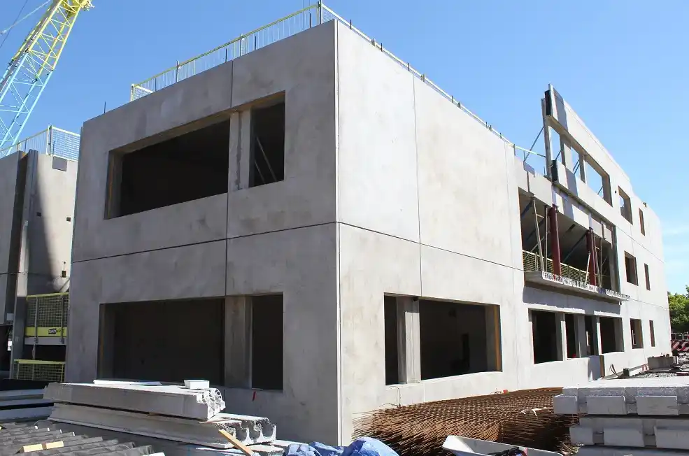 مقاول بريكاست جدة